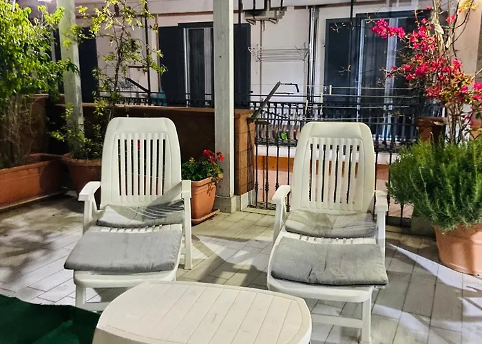 Blessing House Апартаменты *